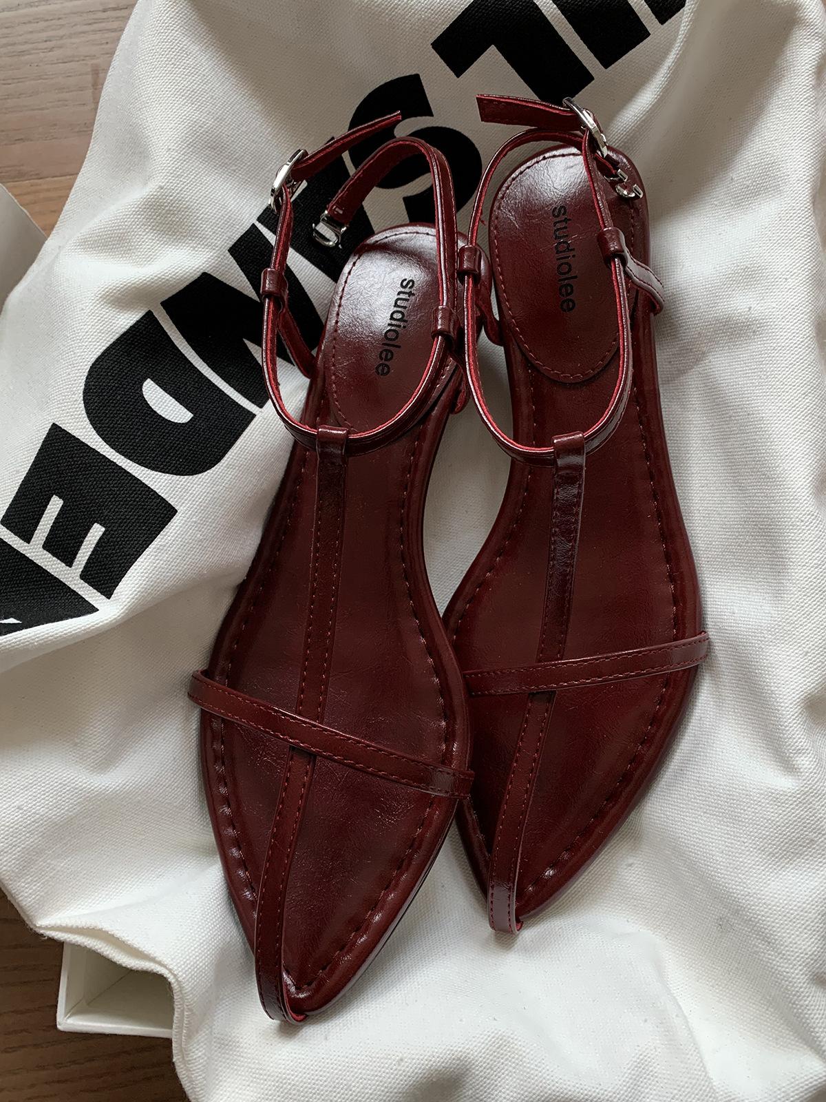 Grape mother studiolee love Paris~ super temperament small pointed cross thin strap open toe buckle sandals women 40
Grape mother studiolee love Paris~ super temperament small pointed cross thin strap open toe buckle sandals women 40