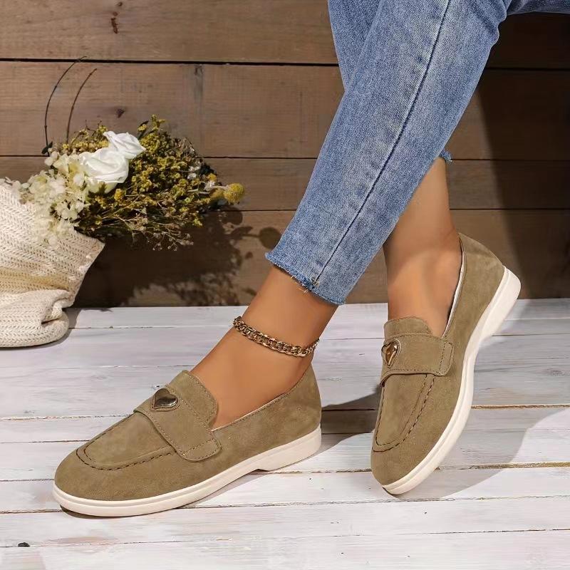 Large size flat-soled single shoes for women, wearing round head low-top shoes suede, one foot lazy shoes 36
Large size flat-soled single shoes for women, wearing round head low-top shoes suede, one foot lazy shoes 36