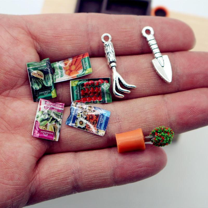 Dollhouse Wooden Box Seed Combination Gardening Wooden Box Shovel Potted Plant Seeds Mini Model Garden Scene Accessories
Dollhouse Wooden Box Seed Combination Gardening Wooden Box Shovel Potted Plant Seeds Mini Model Garden Scene Accessories