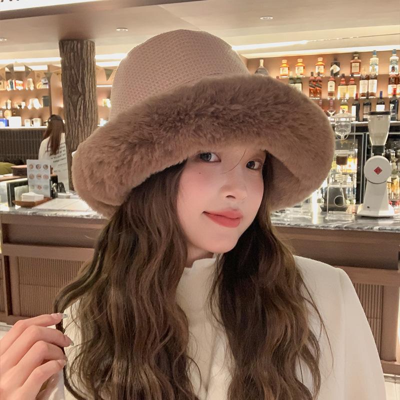 Осень и зима новая шляпа женская бархатная утолщенная теплая шляпа-ведро модная универсальная шапка-ушанка в клетку шапка-лейфэн One Size
Осень и зима новая шляпа женская бархатная утолщенная теплая шляпа-ведро модная универсальная шапка-ушанка в клетку шапка-лейфэн One Size