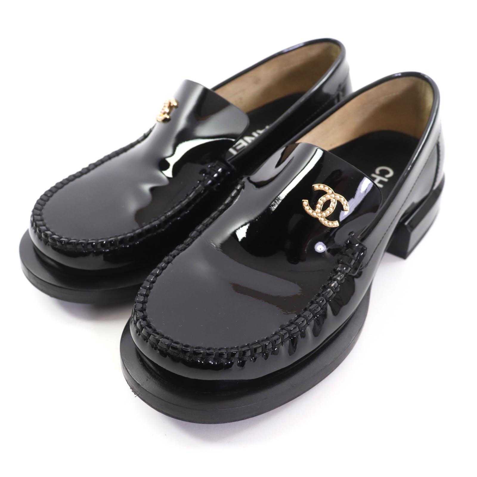 CHANEL loafers F Pearl COCO Mark black Patent leather Women 34.5 22B G39447 Used
CHANEL loafers F Pearl COCO Mark black Patent leather Women 34.5 22B G39447 Used