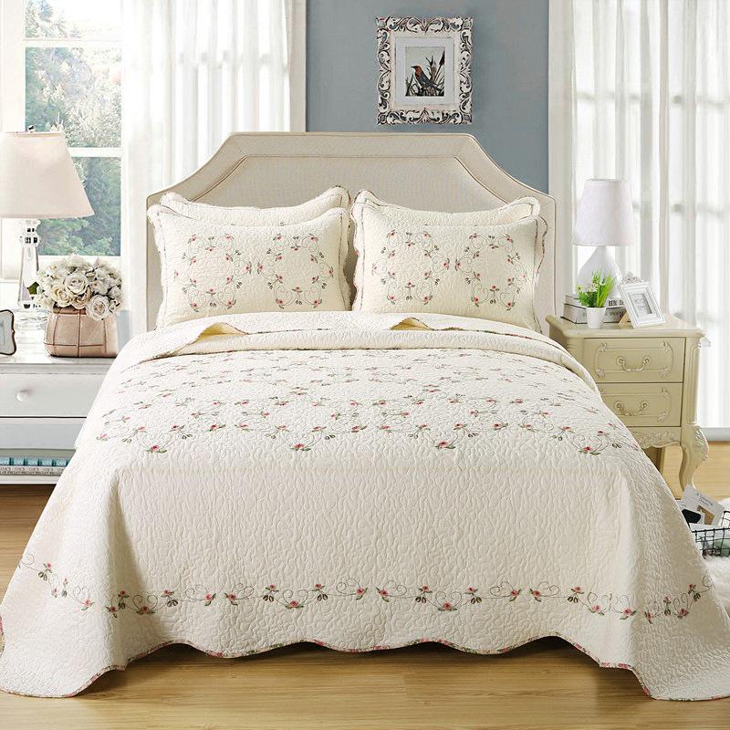 European-Style All-Cotton Quilted Bedspread Set with Embroidery: Non-Slip Blanket, Bed Sheet, Cover & Bedding. 220cm x 240cm
European-Style All-Cotton Quilted Bedspread Set with Embroidery: Non-Slip Blanket, Bed Sheet, Cover & Bedding. 220cm x 240cm
