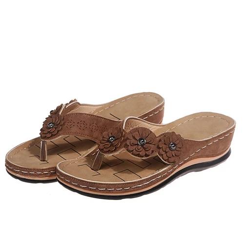 Женские тапочки с аппликацией, повседневная женская обувь, туфли с открытым носком, летние легкие тапочки, дышащая обувь на танкетке, большие размеры 35-43 43
Женские тапочки с аппликацией, повседневная женская обувь, туфли с открытым носком, летние легкие тапочки, дышащая обувь на танкетке, большие размеры 35-43 43