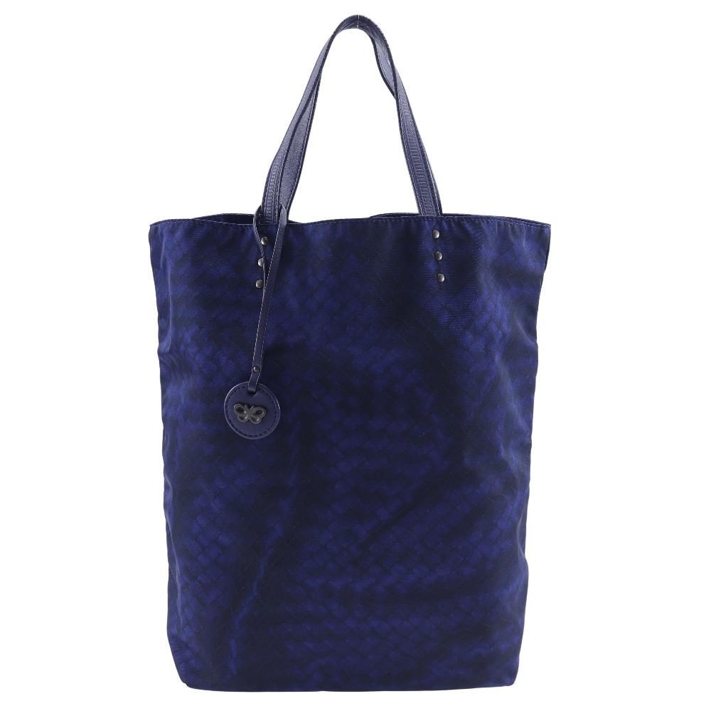 BOTTEGAVENETA Intrusion Tote Bag Navy blue Nylon unisex Used
BOTTEGAVENETA Intrusion Tote Bag Navy blue Nylon unisex Used
