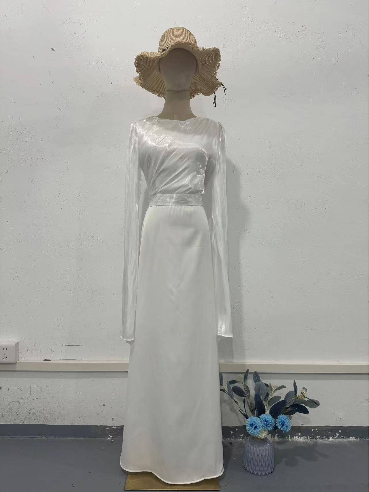 Летнее платье 2024 года из лоскутного тюля и атласа с широкими рукавами Medium
Летнее платье 2024 года из лоскутного тюля и атласа с широкими рукавами Medium