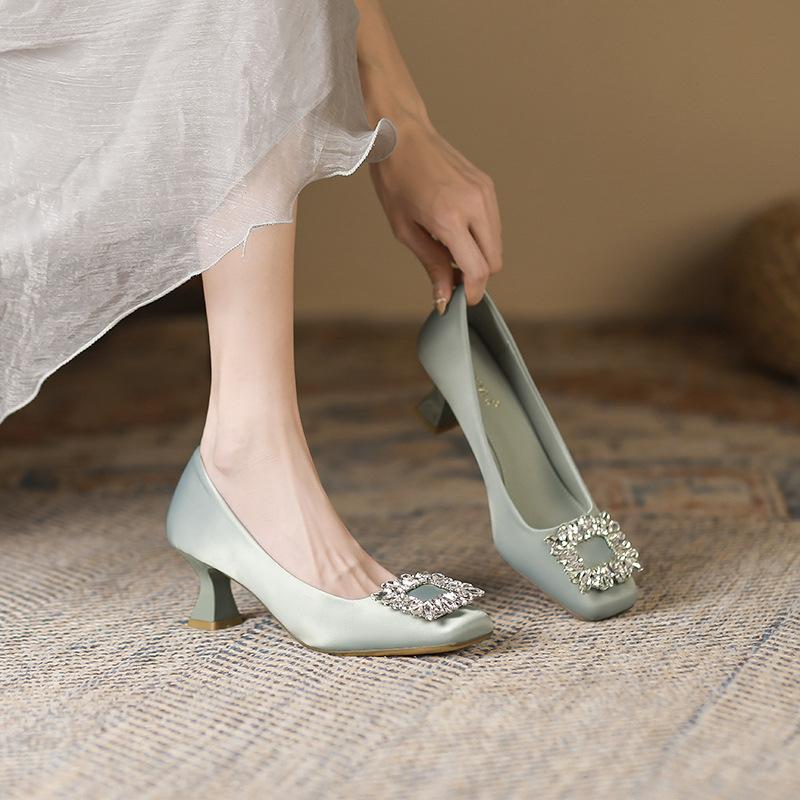 6388-2 square head high heels women s autumn new women s shoes thin heel shallow mouth rhinestone square buckle temperament single shoes 40
6388-2 square head high heels women s autumn new women s shoes thin heel shallow mouth rhinestone square buckle temperament single shoes 40