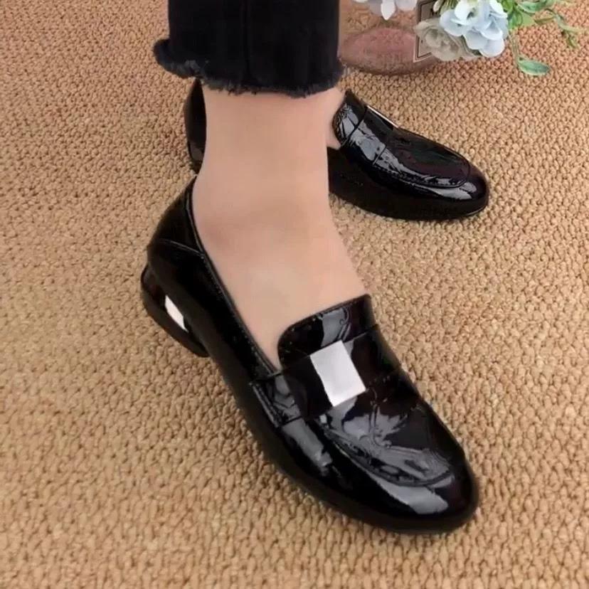 Spring and autumn new soft leather leather shoes women s shoes single shoes small leather shoes fashion shoes 40 чорний
Spring and autumn new soft leather leather shoes women s shoes single shoes small leather shoes fashion shoes 40 чорний