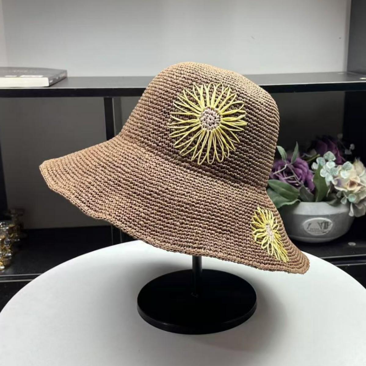 Handmade crochet straw hat women s shade vacation beach hat embroidered with sunflowers small fresh bucket hat foldable Adjustable (54-57.5cm)
Handmade crochet straw hat women s shade vacation beach hat embroidered with sunflowers small fresh bucket hat foldable Adjustable (54-57.5cm)