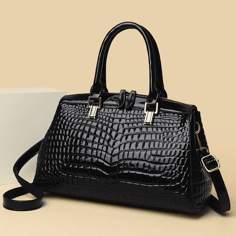 Elegant Boston Pillow Bag For Women 2024 Luxurious Commuter Shoulder Handbag In Classic Black And Elephant Gray Black
Elegant Boston Pillow Bag For Women 2024 Luxurious Commuter Shoulder Handbag In Classic Black And Elephant Gray Black