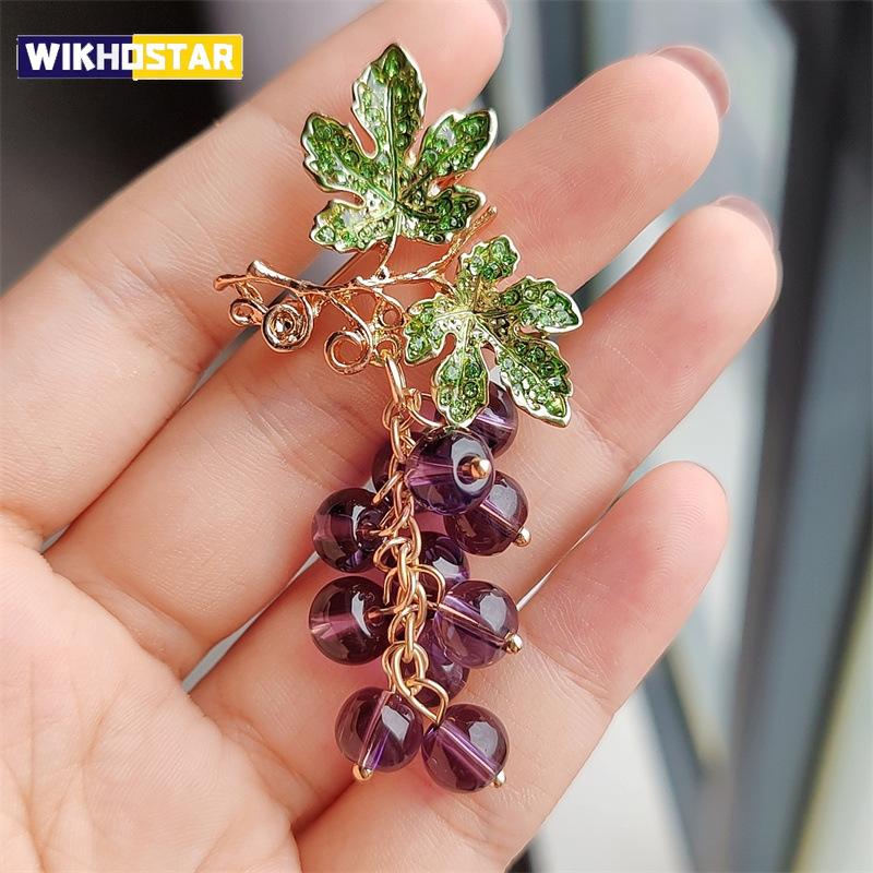 1pc Creative Grape Brooch Simple Fashion Women s Blazer Fruit Cardigan Pin Decoration Holiday Party Clothing Accessories Gift
1pc Creative Grape Brooch Simple Fashion Women s Blazer Fruit Cardigan Pin Decoration Holiday Party Clothing Accessories Gift