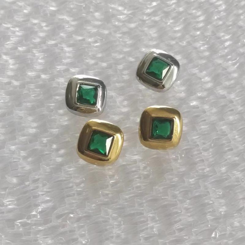 18K Gold-Plated Zircon Stud Earrings: Minimalist Quadrilateral Design, Non-Fading Stainless Steel
18K Gold-Plated Zircon Stud Earrings: Minimalist Quadrilateral Design, Non-Fading Stainless Steel