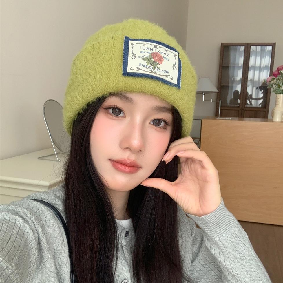 Soft waxy plush atmosphere autumn and winter art sticker bag hat women s knitted ear protection warm cold hat pullover hat Adult average size чорний
Soft waxy plush atmosphere autumn and winter art sticker bag hat women s knitted ear protection warm cold hat pullover hat Adult average size чорний