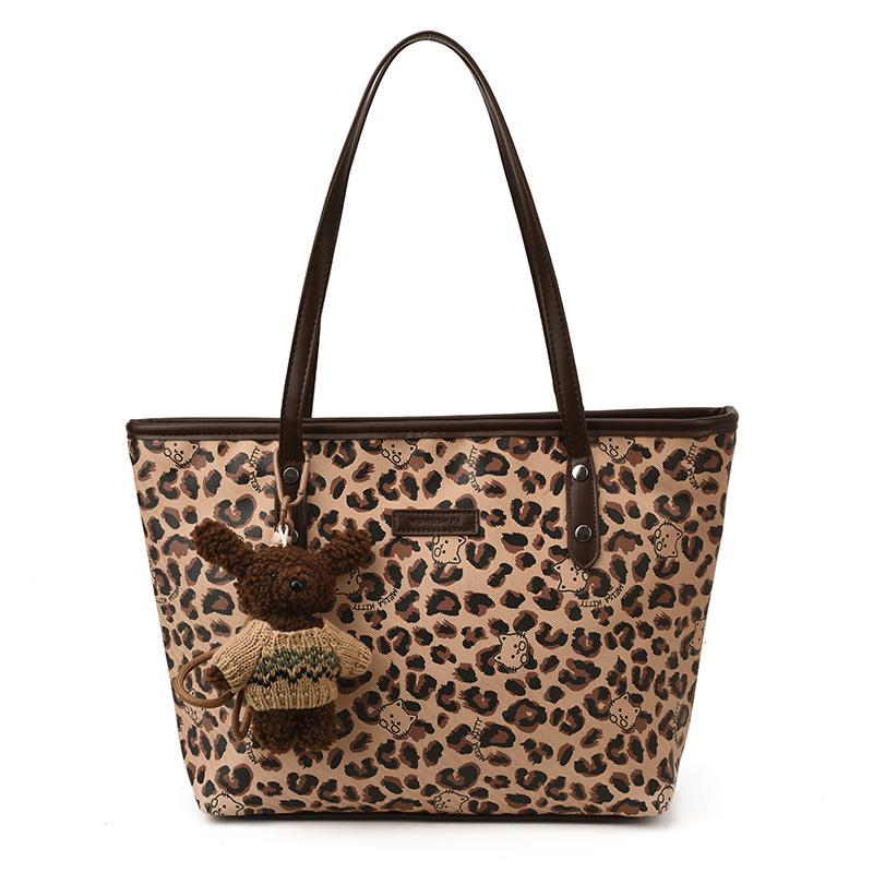 2026 Large Capacity Versatile Leopard Print Underarm Bag Fashiable Casual Shoulder Bag For Women
2026 Large Capacity Versatile Leopard Print Underarm Bag Fashiable Casual Shoulder Bag For Women