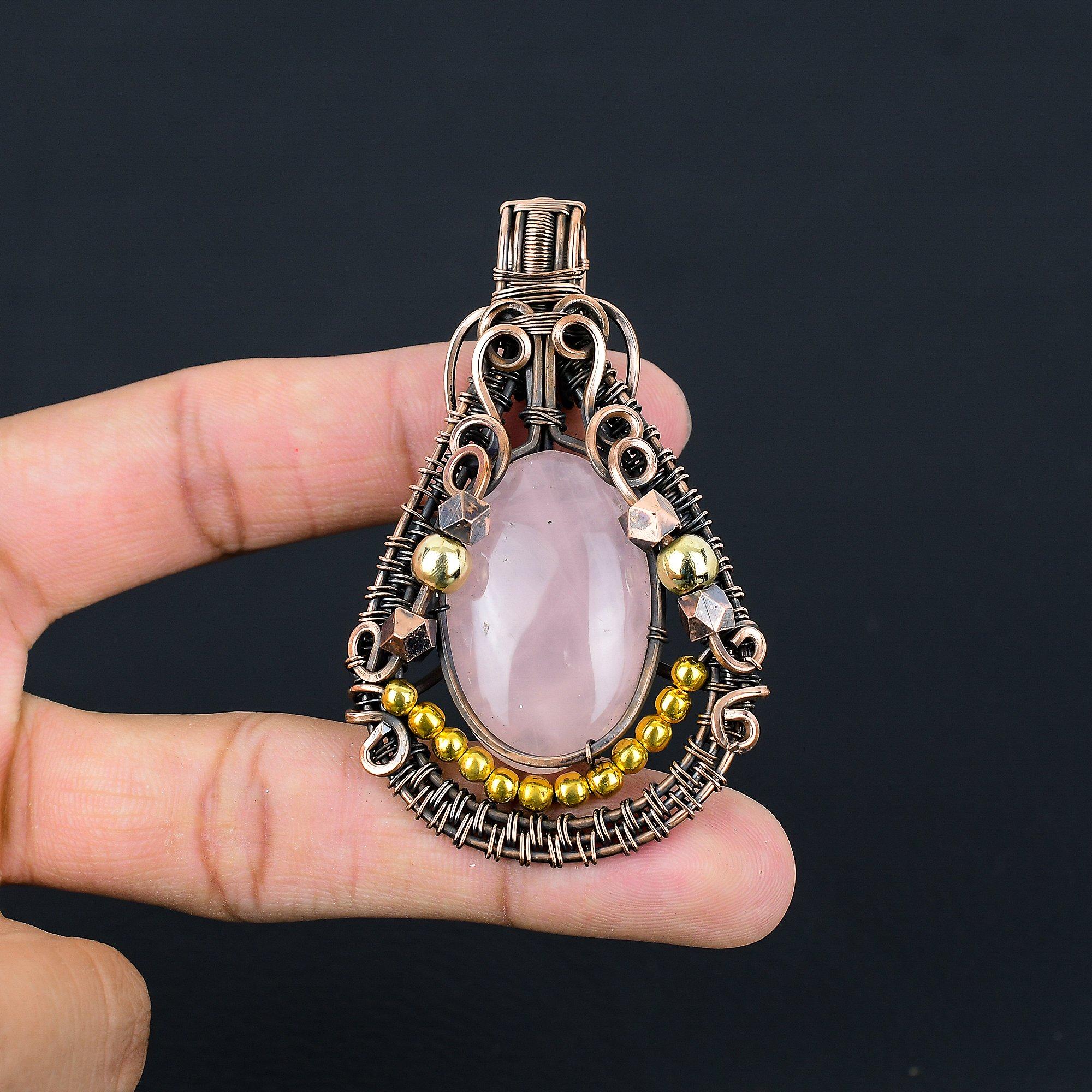 Украшения из розового кварца, кулон, обернутый медной проволокой 999 пробы, украшения из драгоценных камней ручной работы, подарки для жены, совершенно новый кулон 2.55 Inches
Украшения из розового кварца, кулон, обернутый медной проволокой 999 пробы, украшения из драгоценных камней ручной работы, подарки для жены, совершенно новый кулон 2.55 Inches