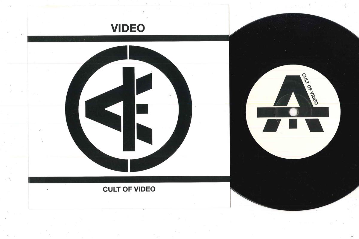7inch Record VIDEO - Cult Of Video / City Of Hate NO002 NO GOOD 2014 Germany Rock Used
7inch Record VIDEO - Cult Of Video / City Of Hate NO002 NO GOOD 2014 Germany Rock Used