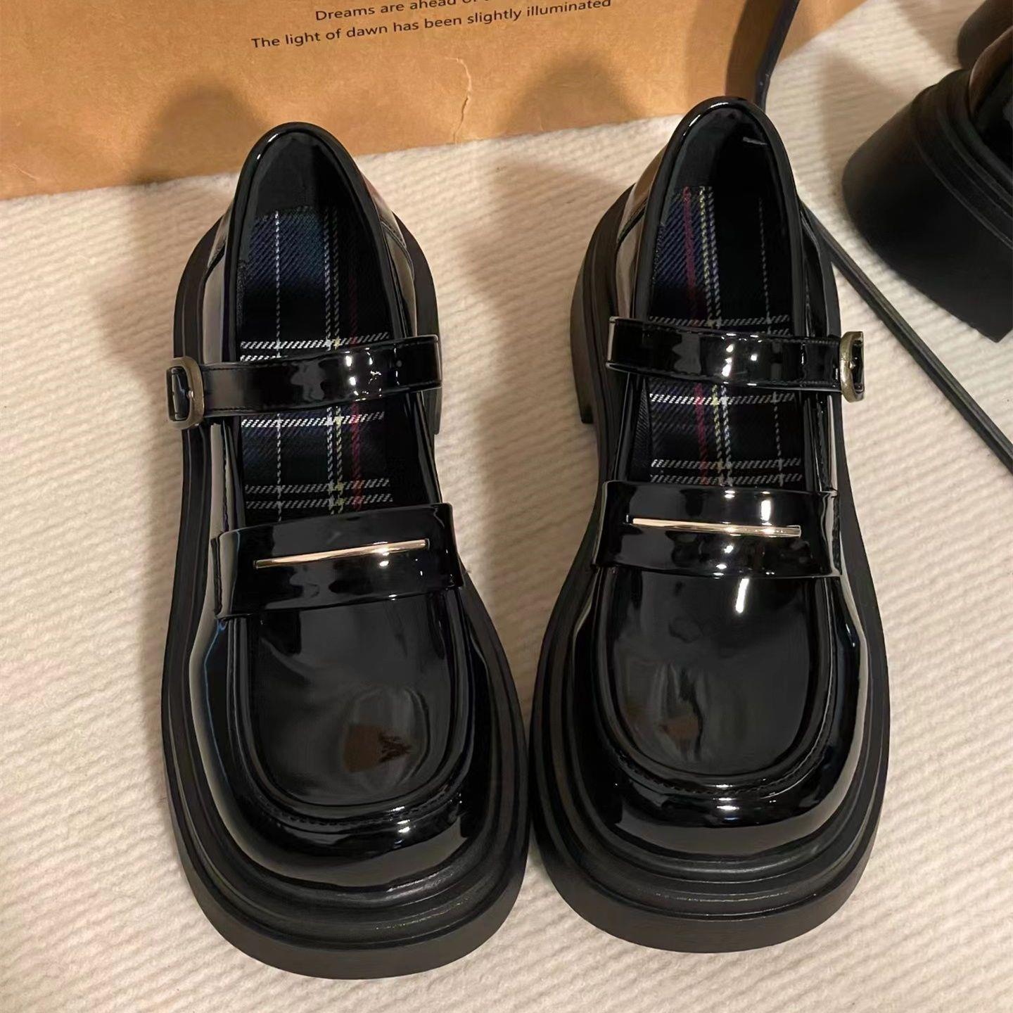 French one-word buckle Mary Jane small leather shoes women s spring new Japanese jk retro college style single shoes platform loafers 40
French one-word buckle Mary Jane small leather shoes women s spring new Japanese jk retro college style single shoes platform loafers 40