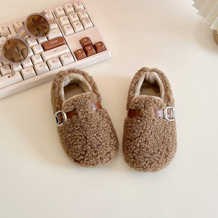 New Style Girls Soft-soled Shoes for Children, Thickly Lined with Cotton, Shallow Toe Design 21 хаки
New Style Girls Soft-soled Shoes for Children, Thickly Lined with Cotton, Shallow Toe Design 21 хаки