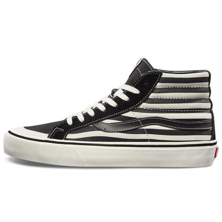 Vans Sk8-Hi 138 Sf Stripes sneakers VN0A3ZCEUZS 35
Vans Sk8-Hi 138 Sf Stripes sneakers VN0A3ZCEUZS 35