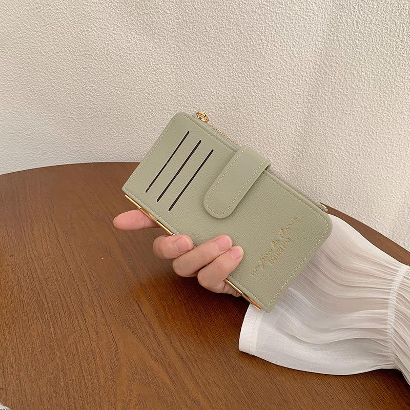 2025 новый женский кошелек однотонный простой многофункциональный кошелек средней и большой длины многокарточный большой вместимости кошелек для мелочи
2025 новый женский кошелек однотонный простой многофункциональный кошелек средней и большой длины многокарточный большой вместимости кошелек для мелочи