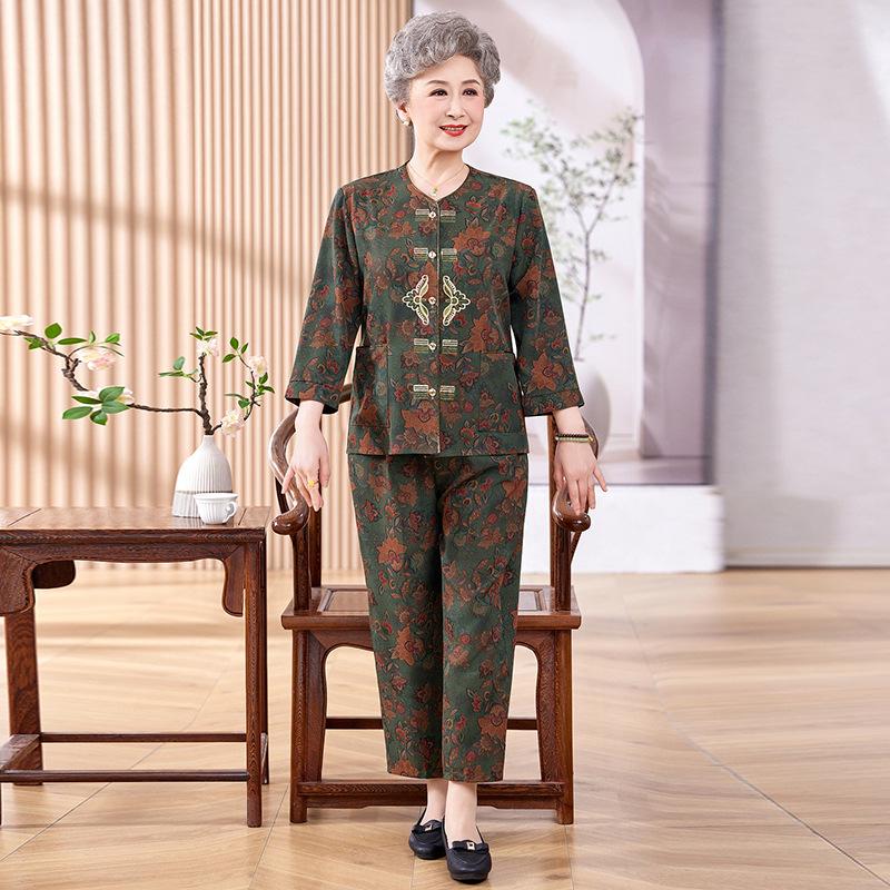 Grandma Style Summer Cardigan Set: Round Neck Two-Piece Outfit for Elderly Women (Ages 70-80) 5XL (for 145-160 kg) зелений
Grandma Style Summer Cardigan Set: Round Neck Two-Piece Outfit for Elderly Women (Ages 70-80) 5XL (for 145-160 kg) зелений