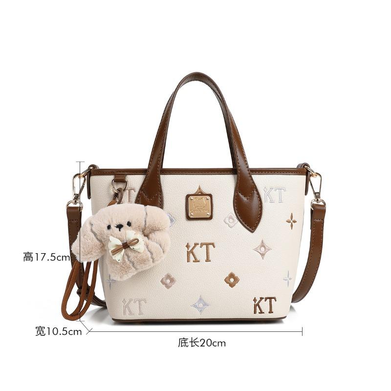 Commuter bag Vegetable basket bag New trendy shoulder bag Temperament underarm bag
Commuter bag Vegetable basket bag New trendy shoulder bag Temperament underarm bag