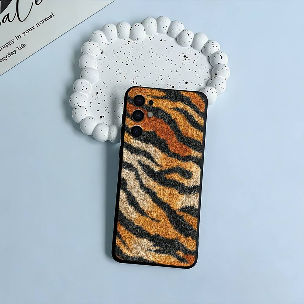 Bold Tiger Stripe Soft Silicone Case for Samsung S25, S24, S21, S22, S23, S30, Ultra, S20, Plus, FE, Lite-Black Samsung S26ULTRA
Bold Tiger Stripe Soft Silicone Case for Samsung S25, S24, S21, S22, S23, S30, Ultra, S20, Plus, FE, Lite-Black Samsung S26ULTRA