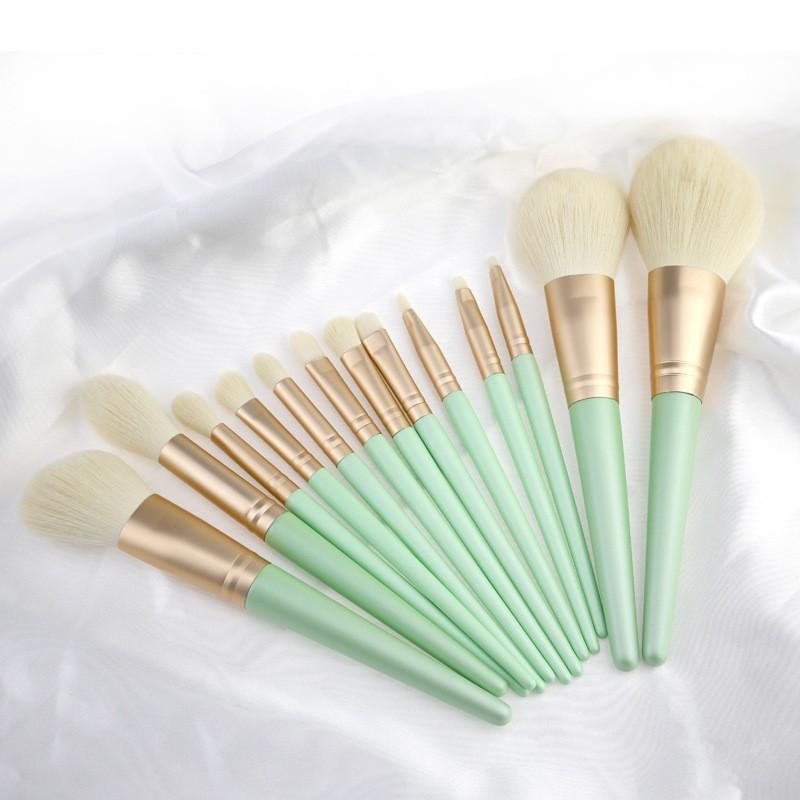 Набор волоконных щетинок, 13 кистей для макияжа, кисть для основы с мягкой щетиной, кисть для рассыпчатой пудры, кисть для теней для век
Набор волоконных щетинок, 13 кистей для макияжа, кисть для основы с мягкой щетиной, кисть для рассыпчатой пудры, кисть для теней для век