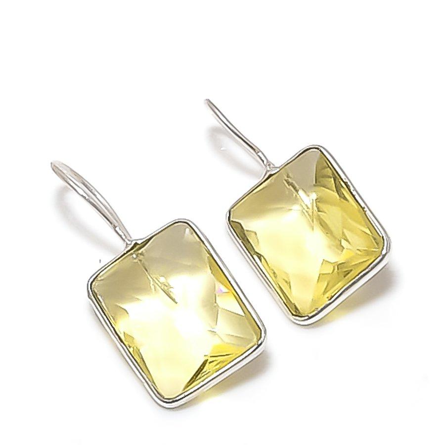Lemon Topaz Gemstone Handmade 925 Sterling Silver Jewelry Earring 1.18 KJ-875
Lemon Topaz Gemstone Handmade 925 Sterling Silver Jewelry Earring 1.18 KJ-875