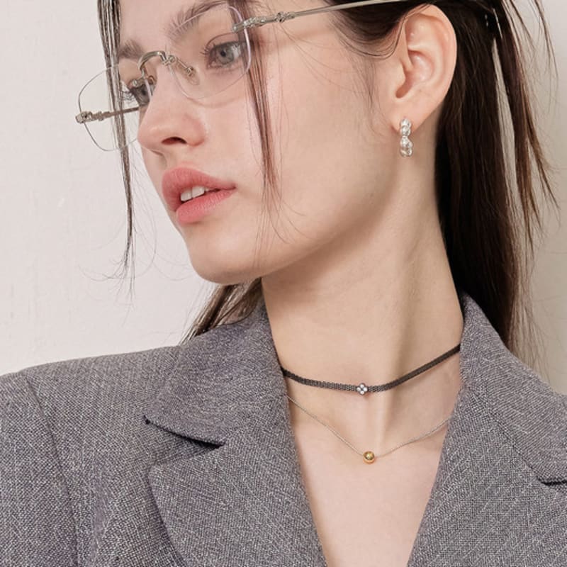 J.Lauren Silver Ball Simple Daily Necklace N01177 gold
J.Lauren Silver Ball Simple Daily Necklace N01177 gold