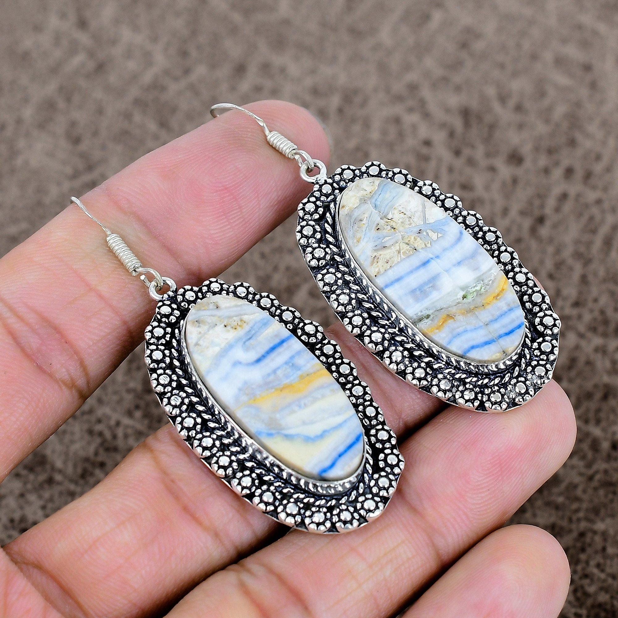 Blue Lace Agate Gemstone Handmade 925 Sterling Silver Jewelry Earring 2.40 KKG-677
Blue Lace Agate Gemstone Handmade 925 Sterling Silver Jewelry Earring 2.40 KKG-677