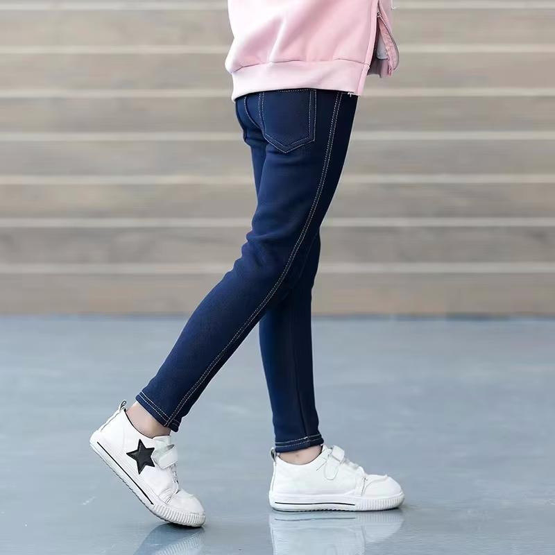 Подростковые зимние теплые брюки для детей, детские, для девочек, флисовые, расклешенные от колена, имитация джинсов 160 синий
Подростковые зимние теплые брюки для детей, детские, для девочек, флисовые, расклешенные от колена, имитация джинсов 160 синий