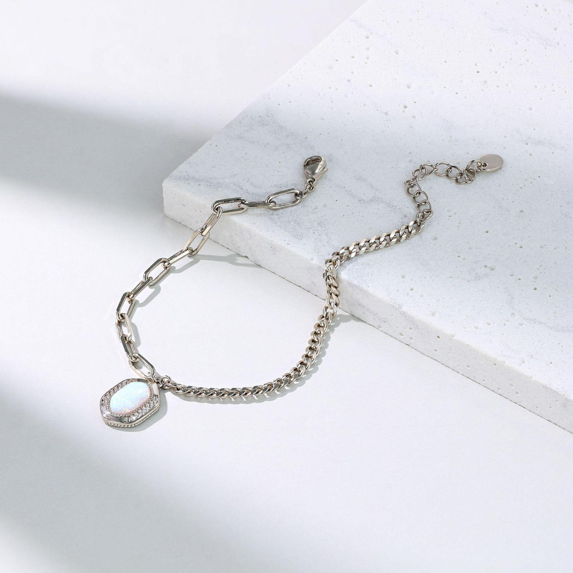 Elegant Copper-Plated White Opal Chain Bracelet: High-End, Versatile Jewelry for Women золотой/кофейный
Elegant Copper-Plated White Opal Chain Bracelet: High-End, Versatile Jewelry for Women золотой/кофейный