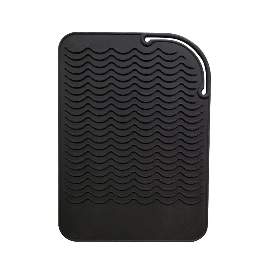 1PCS Silicone Heat Resistant Mat Pouch For Hair Straightener Curling Iron Flat Iron And Hot Hair Tools
1PCS Silicone Heat Resistant Mat Pouch For Hair Straightener Curling Iron Flat Iron And Hot Hair Tools
