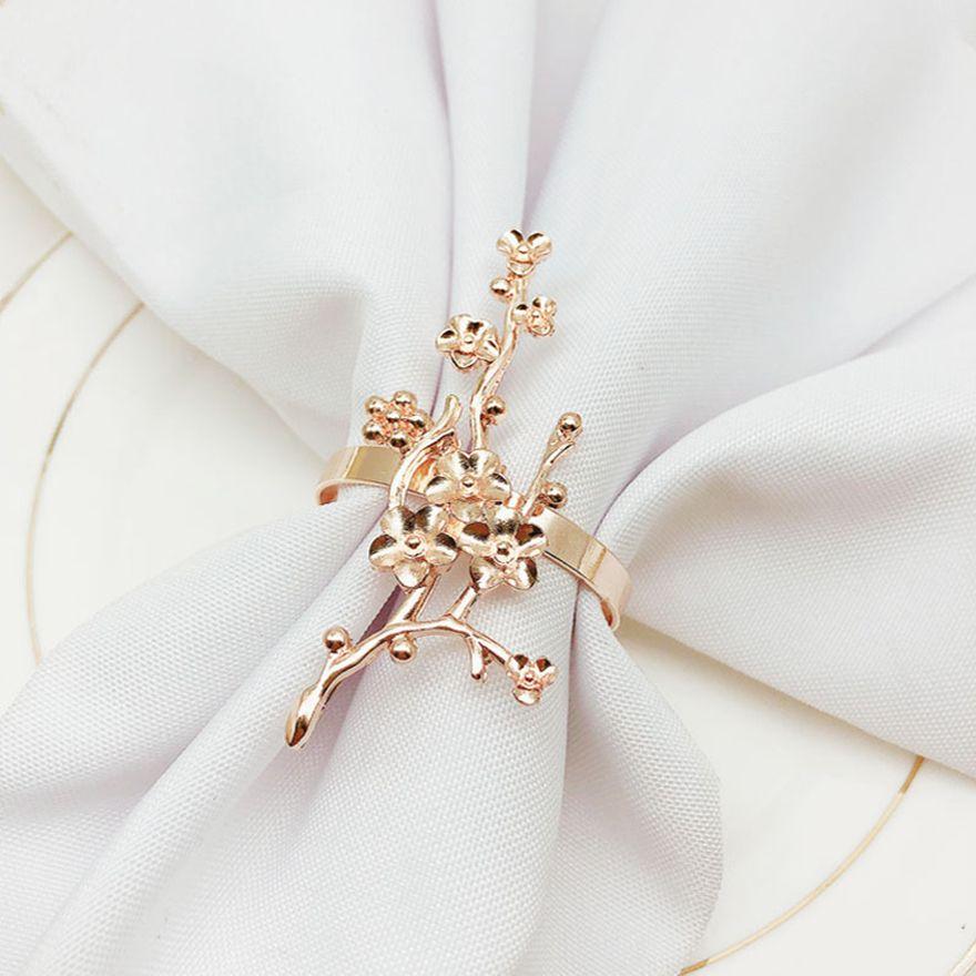 12pcs/lot New plum blossom napkin ring metal napkin buckle restaurant napkin ring ring stand wedding party table decoration
12pcs/lot New plum blossom napkin ring metal napkin buckle restaurant napkin ring ring stand wedding party table decoration
