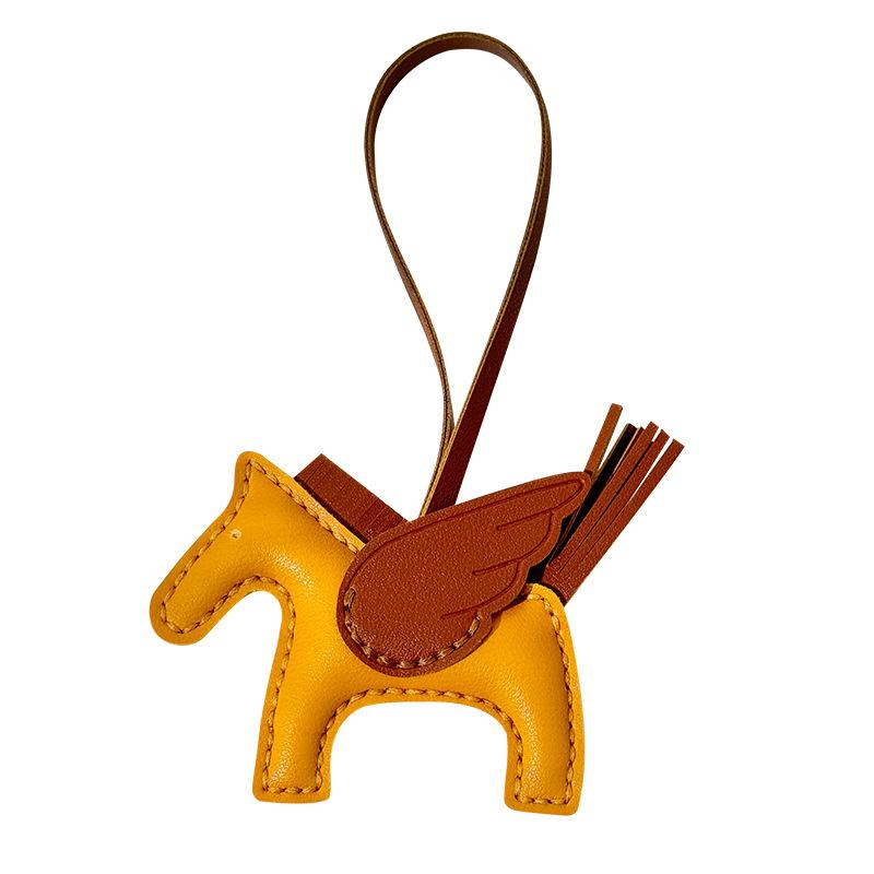 DIY Handmade Mini Flying Horse Pendant Material Pack Angel Pony Car Hand Sewn Bag Hanging Decoration Keychain
DIY Handmade Mini Flying Horse Pendant Material Pack Angel Pony Car Hand Sewn Bag Hanging Decoration Keychain