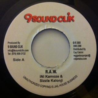 7inch Record INI KAMOZE & SIZZLA - R.A.W. NONE 9 Sound Clik 2008 Jamaica Reggae, Ska & Dub Used
7inch Record INI KAMOZE & SIZZLA - R.A.W. NONE 9 Sound Clik 2008 Jamaica Reggae, Ska & Dub Used