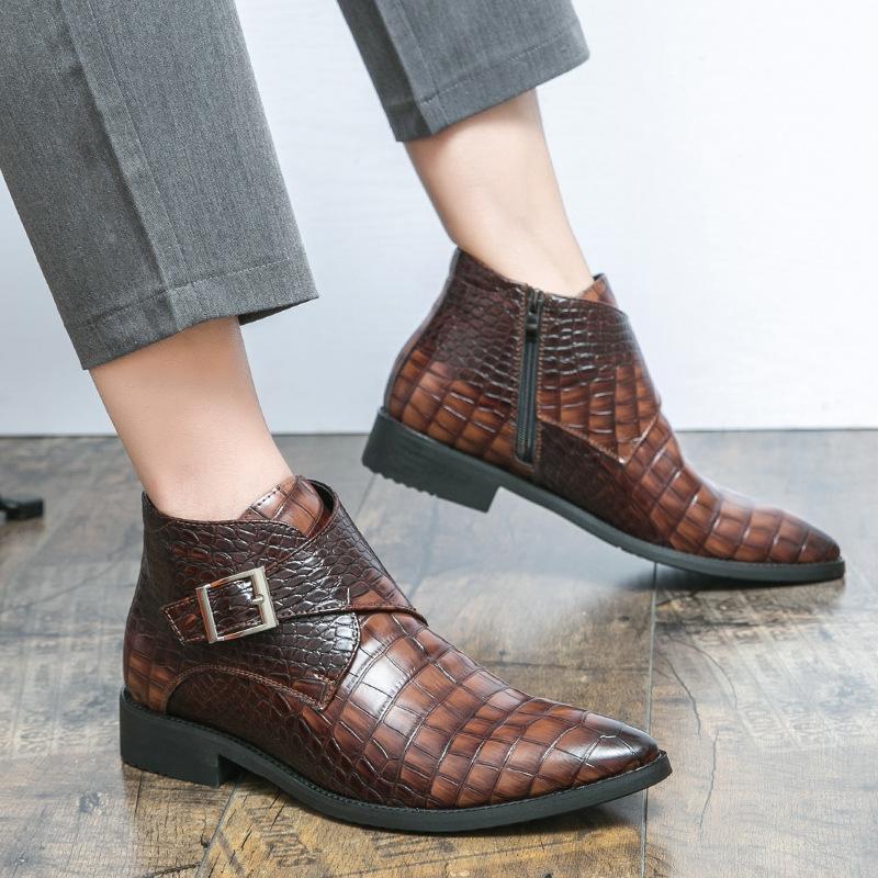 Men s leather boots large size new casual leather shoes fashionable men s high-top Martin boots trendy pointed short leather boots 38
Men s leather boots large size new casual leather shoes fashionable men s high-top Martin boots trendy pointed short leather boots 38