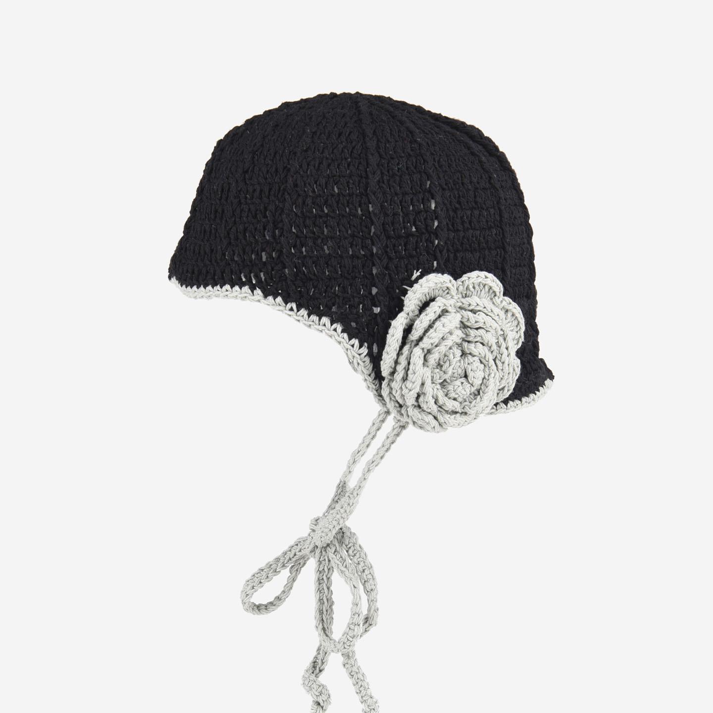 Korean Retro Handmade Floral Knit Hat Women Winter Warm Ear Flap Tie Design Crochet Beanie Unisex Face Framing 55-59cm чорний
Korean Retro Handmade Floral Knit Hat Women Winter Warm Ear Flap Tie Design Crochet Beanie Unisex Face Framing 55-59cm чорний