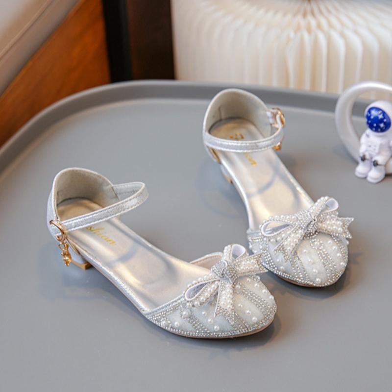 Girls sandals, summer fashion princess shoes, large children s rhinestone high heels, baby children s single leather shoes 27 рожевий
Girls sandals, summer fashion princess shoes, large children s rhinestone high heels, baby children s single leather shoes 27 рожевий