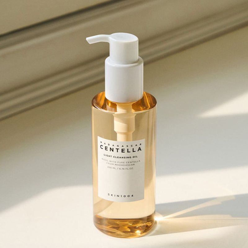 SKIN1004 Мадагаскарська центелла легка очищаюча олія 200 мл LIGHT CLEANSING OIL 200ml
SKIN1004 Мадагаскарська центелла легка очищаюча олія 200 мл LIGHT CLEANSING OIL 200ml