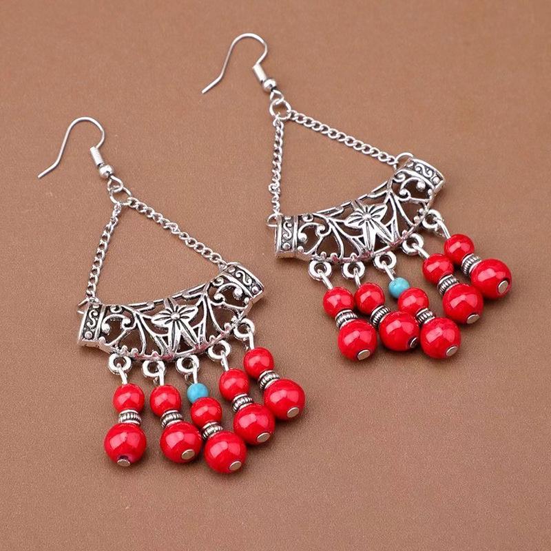 Trendy Retro Tassel Earrings: Exotic, Literary, Dignified Design, Versatile, Fashionable Hollow Ear Hooks
Trendy Retro Tassel Earrings: Exotic, Literary, Dignified Design, Versatile, Fashionable Hollow Ear Hooks