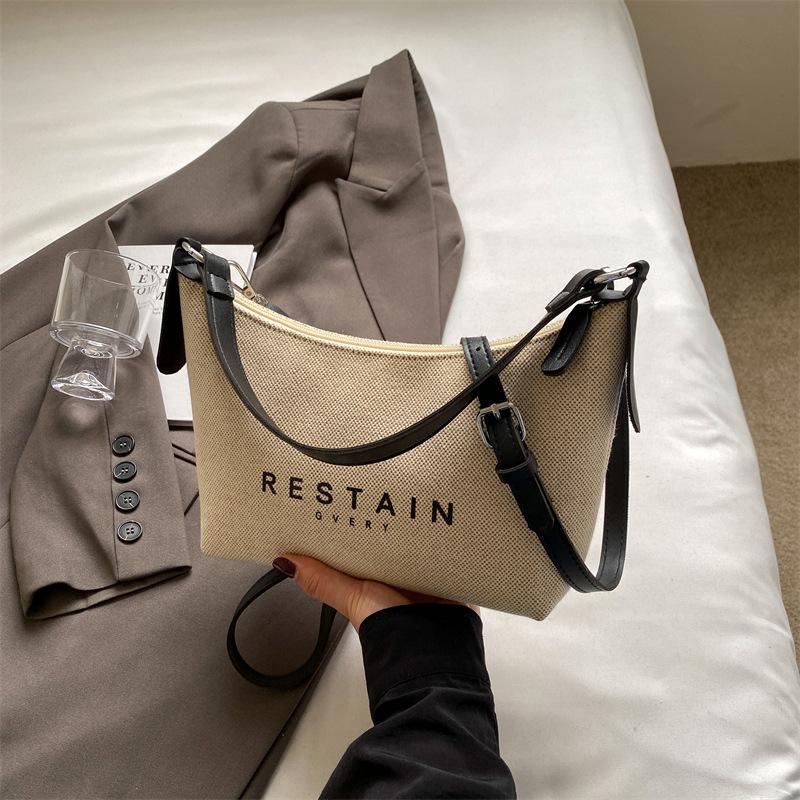 Summer new fashion dumpling bag women s niche simple casual handbag shoulder messenger bag
Summer new fashion dumpling bag women s niche simple casual handbag shoulder messenger bag