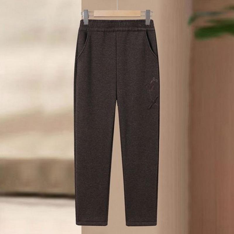 Fleece-Lined Autumn/Winter Pants for Middle-Aged and Elderly Women - Woolen, Embroidered, Loose-Fit Long Pants for Moms and Grandmothers 5XL коричневий
Fleece-Lined Autumn/Winter Pants for Middle-Aged and Elderly Women - Woolen, Embroidered, Loose-Fit Long Pants for Moms and Grandmothers 5XL коричневий