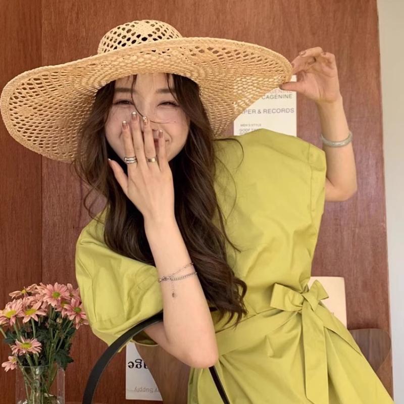 Women Summer Natural Raffia Straw Hat Female Fashion Ribbon Floppy Shading Wide Brim Sun Hats Lady Vacation Travel Beach Hat 55-59cm
Women Summer Natural Raffia Straw Hat Female Fashion Ribbon Floppy Shading Wide Brim Sun Hats Lady Vacation Travel Beach Hat 55-59cm
