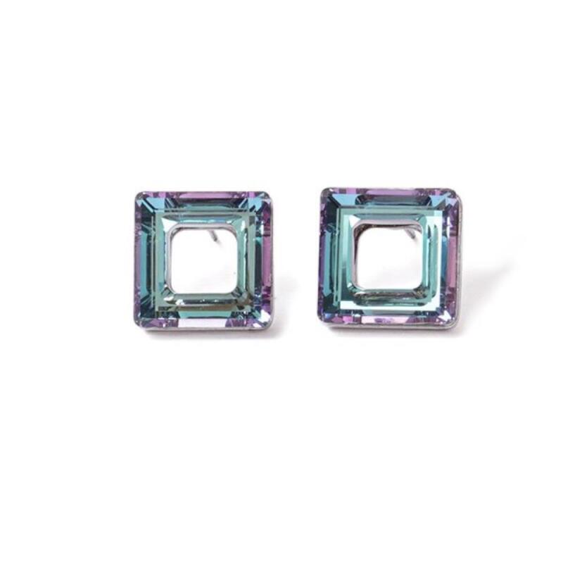 Pbava Women s Crystal Punching Detail Aurora Square Earrings ONECOLOR
Pbava Women s Crystal Punching Detail Aurora Square Earrings ONECOLOR