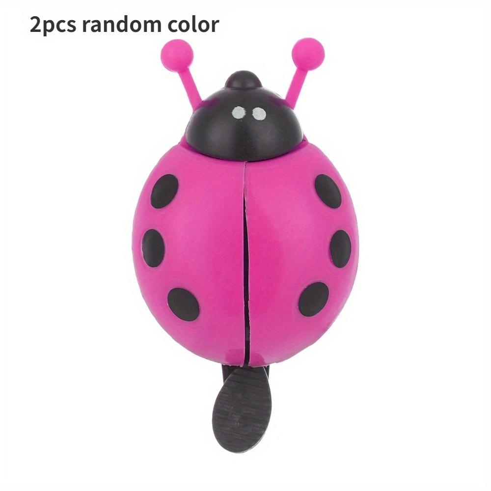 2 шт. Сигнальное кольцо на руль велосипеда, симпатичная божья коровка, пластиковый велосипедный звонок, жук, предупреждающий гудок, аксессуары для велосипедистов
2 шт. Сигнальное кольцо на руль велосипеда, симпатичная божья коровка, пластиковый велосипедный звонок, жук, предупреждающий гудок, аксессуары для велосипедистов