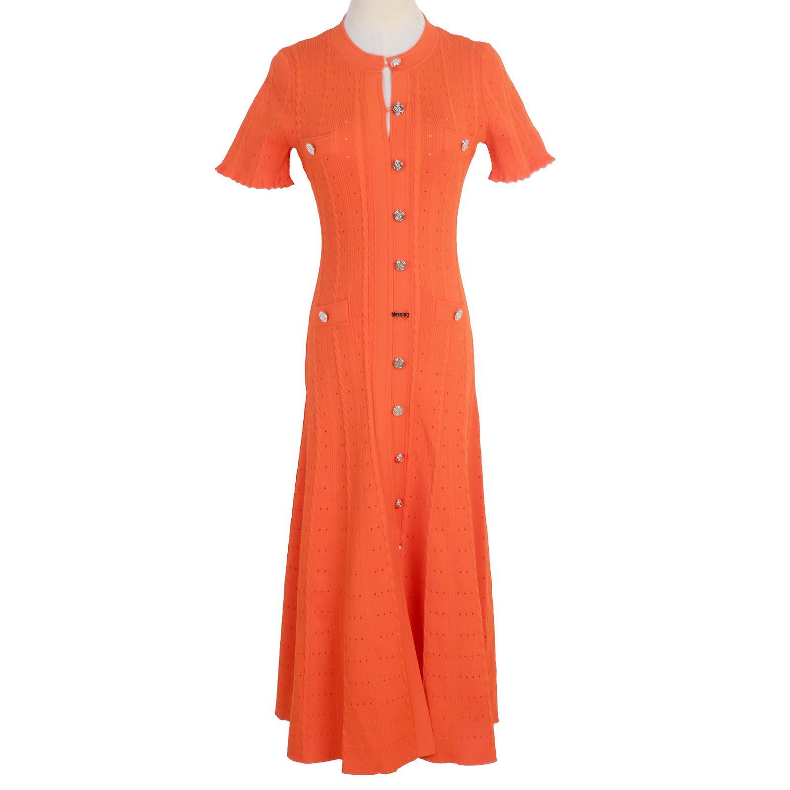 Elegant French Knit Short-Sleeve Hollow-Out Long Dress - Waist-Slimming and Single-Breasted Design Large
Elegant French Knit Short-Sleeve Hollow-Out Long Dress - Waist-Slimming and Single-Breasted Design Large