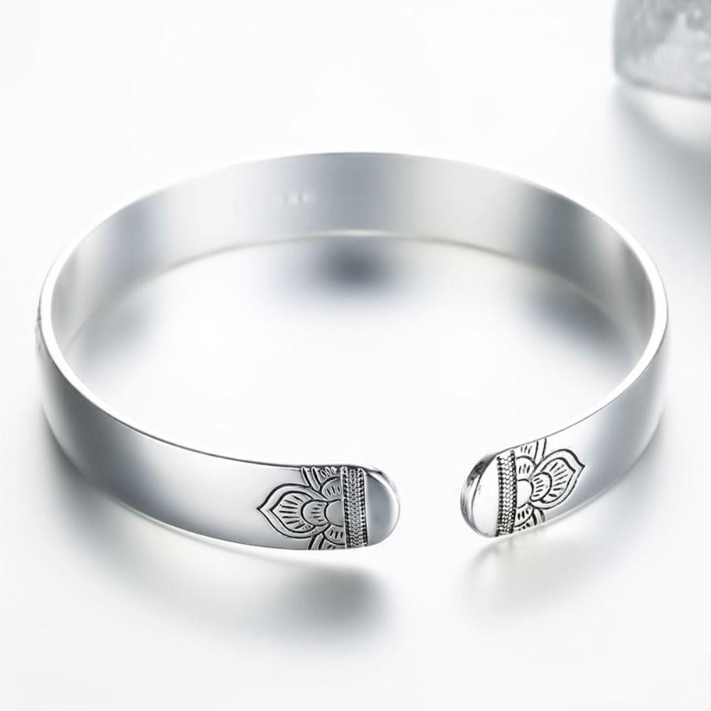 Lucky Buddha Exquisite Buddhist Leaf Women Bangle Lotus Korean Style Bracelet Fashion Jewelry B
Lucky Buddha Exquisite Buddhist Leaf Women Bangle Lotus Korean Style Bracelet Fashion Jewelry B