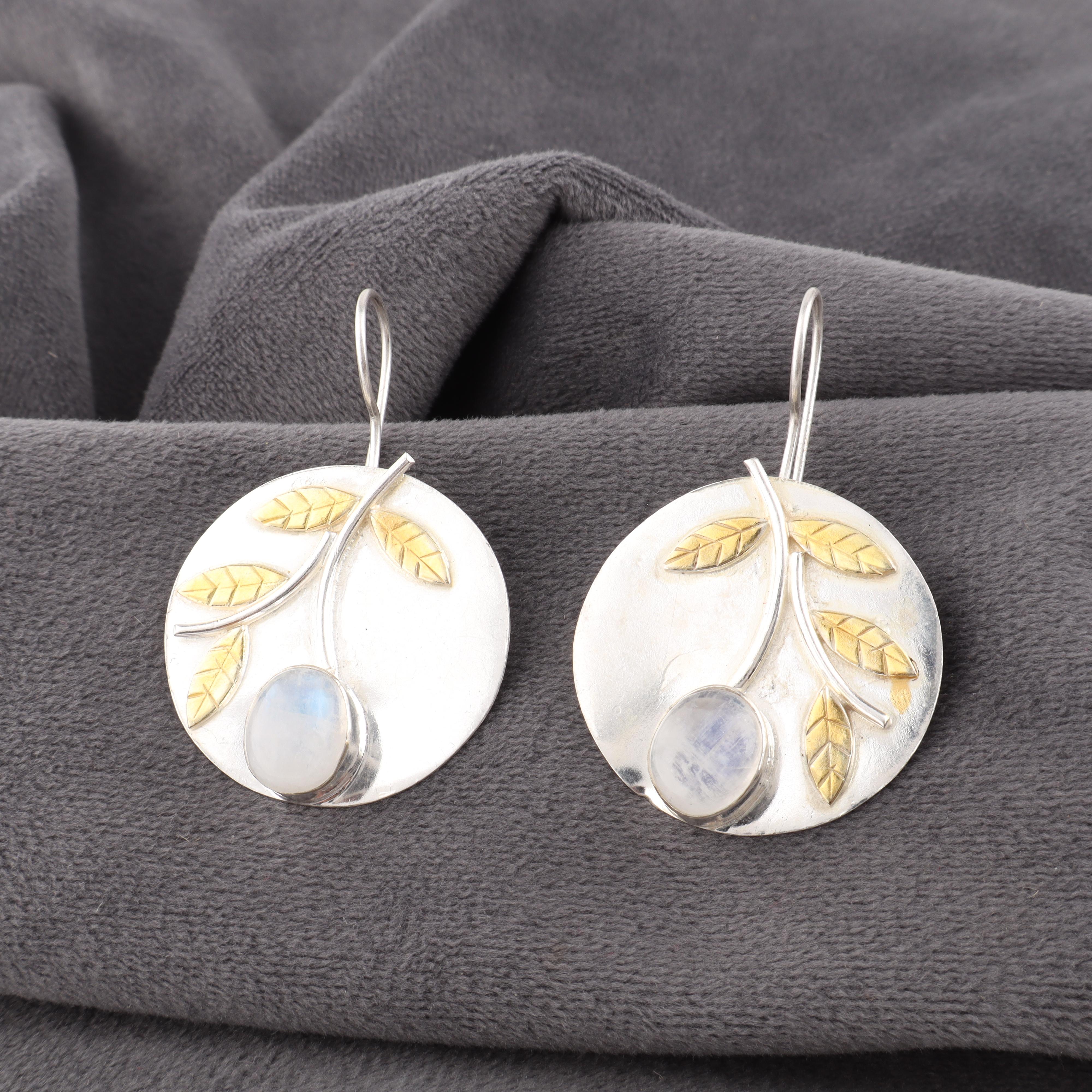 Rainbow Moonstone Earrings Gemstone Jewelry, 925 Solid Sterling Silver Earrings, Handmade Beautiful Jewelry Earrings For Women 1.73 Inches білий
Rainbow Moonstone Earrings Gemstone Jewelry, 925 Solid Sterling Silver Earrings, Handmade Beautiful Jewelry Earrings For Women 1.73 Inches білий
