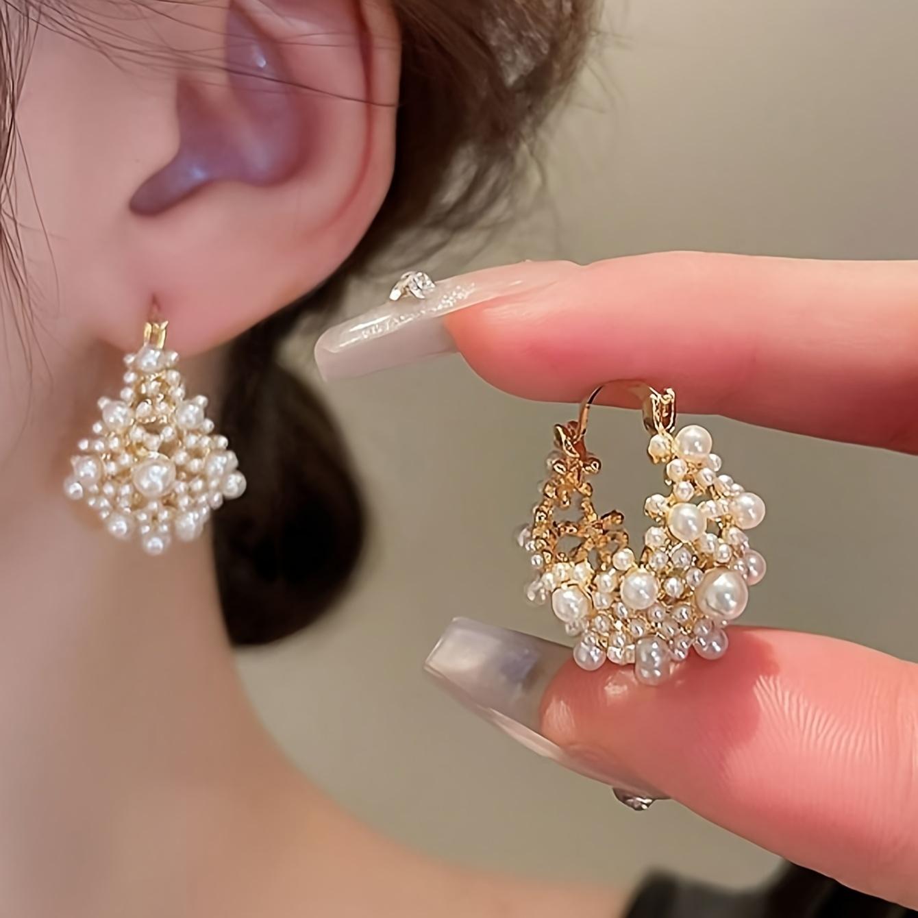 high qualityFrench Romantic U-Shaped Hoop Earrings With Faux Pearls And Beads, Hollow-Out Design For Women, Perfect For Vacations And Parties золотисто-желтый
high qualityFrench Romantic U-Shaped Hoop Earrings With Faux Pearls And Beads, Hollow-Out Design For Women, Perfect For Vacations And Parties золотисто-желтый